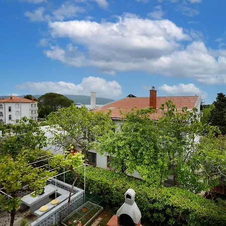 公寓 Charming And Tranquil Krk Center